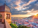 Panoramablick auf Heidelberg bei Sonnenuntergang.