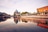 Berliner Dom und Fluss bei Sonnenuntergang.