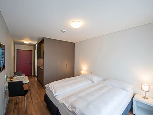 Aparthotel Baden Zimmer